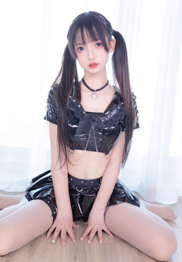 神楽坂真冬 –NO.102 魔女的课后辅导[75P/191MB]