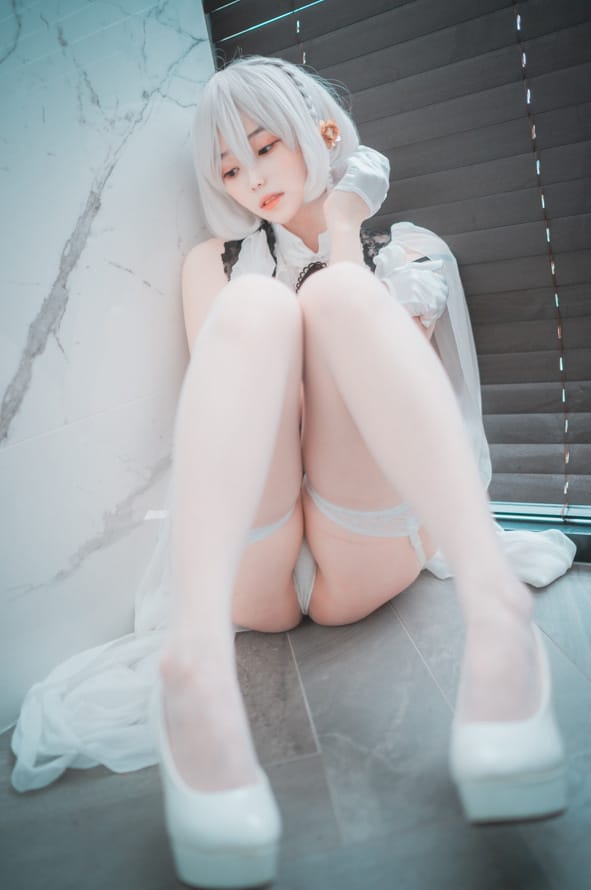 Bambi(밤비) –NO.064[DJAWA] Azur Lane HMS Sirius (Azure Horizons)[73P/598MB]