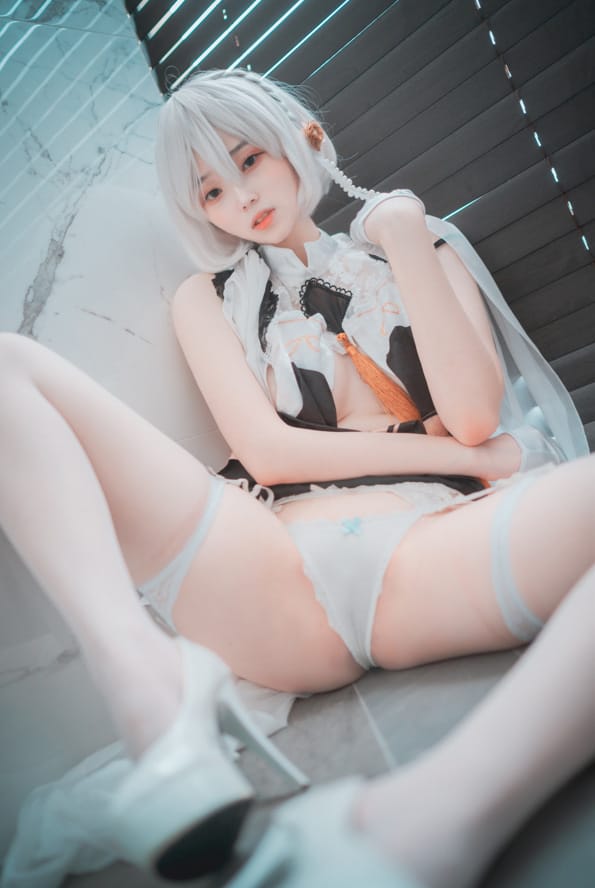 Bambi(밤비) –NO.064[DJAWA] Azur Lane HMS Sirius (Azure Horizons)[73P/598MB]-2