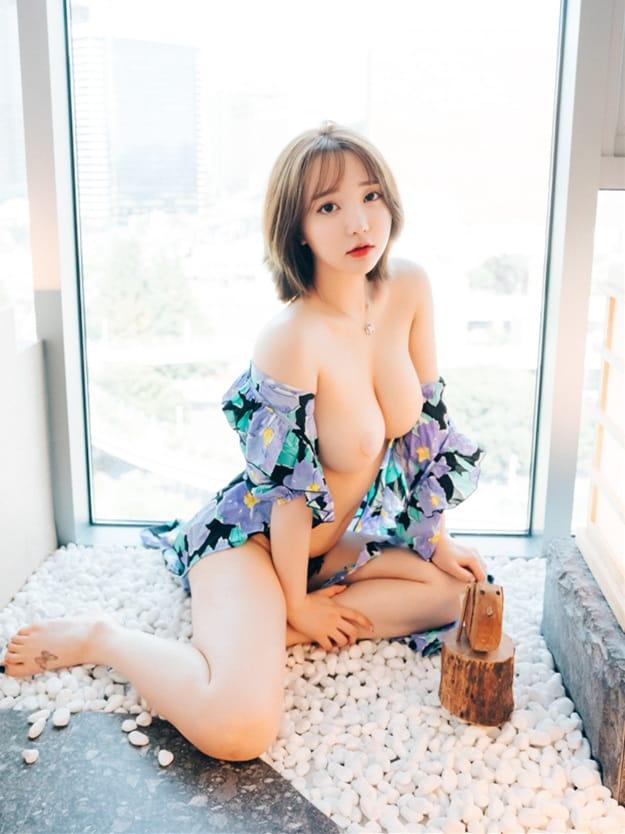 孫樂樂 – NO.052 [Loozy] Son Ye-Eun (손예은) – Love