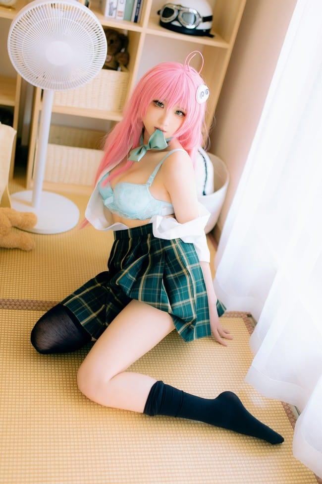 瓦斯塔亚小龙虾 – NO.09 校服 [17P-155MB]