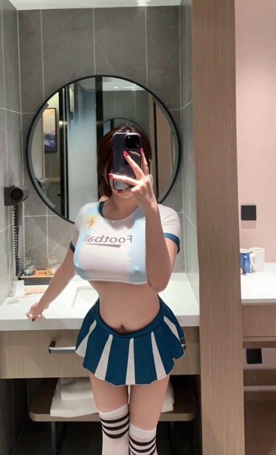 [微密圈]奶宝妹纸 –足球宝贝 [34P15V-1.19GB]-4